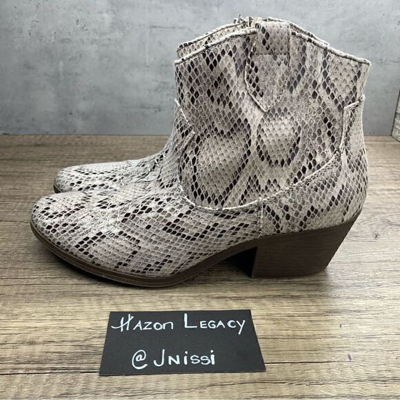 Rampage Shoes - Rampage~Women’s~Light Snake Skin Ankle Booties~Size 8